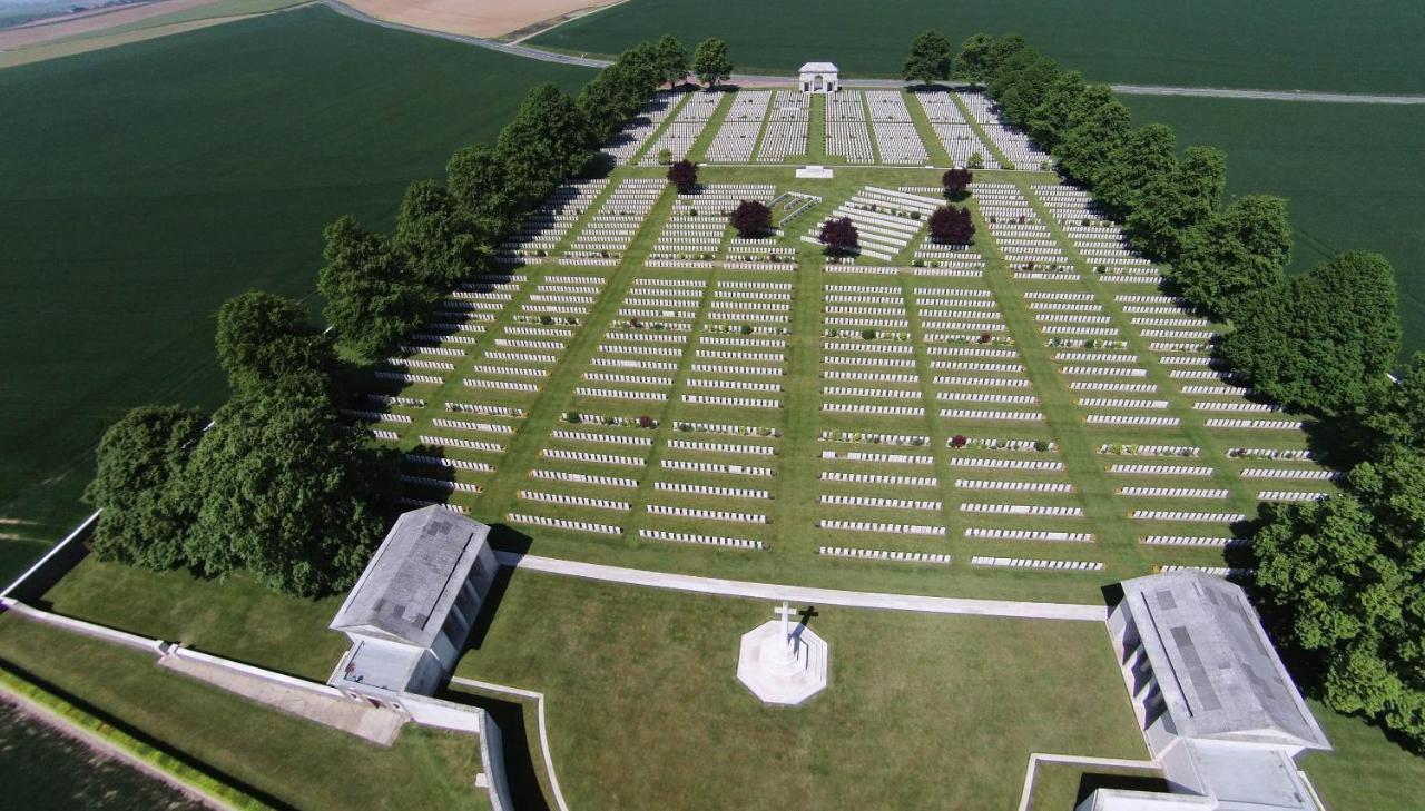 Вилла Chavasse House, Chavasse Farm, Somme Hardecourt-aux-Bois Экстерьер фото